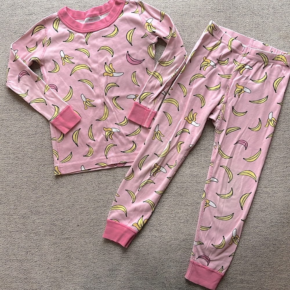 Hanna Andersson Banana Print Pajama Set